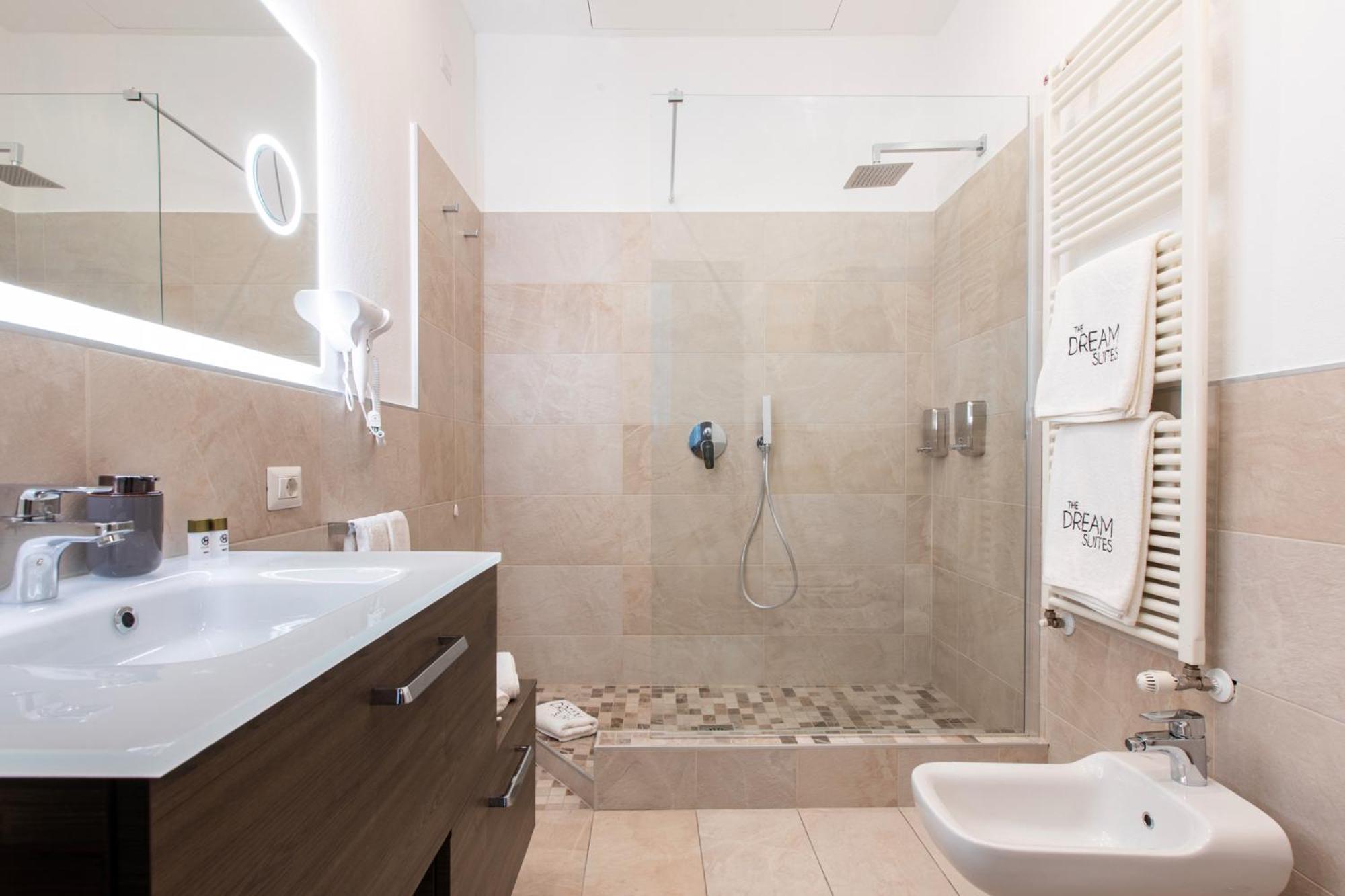 The Dream Suites Milano Rum bild